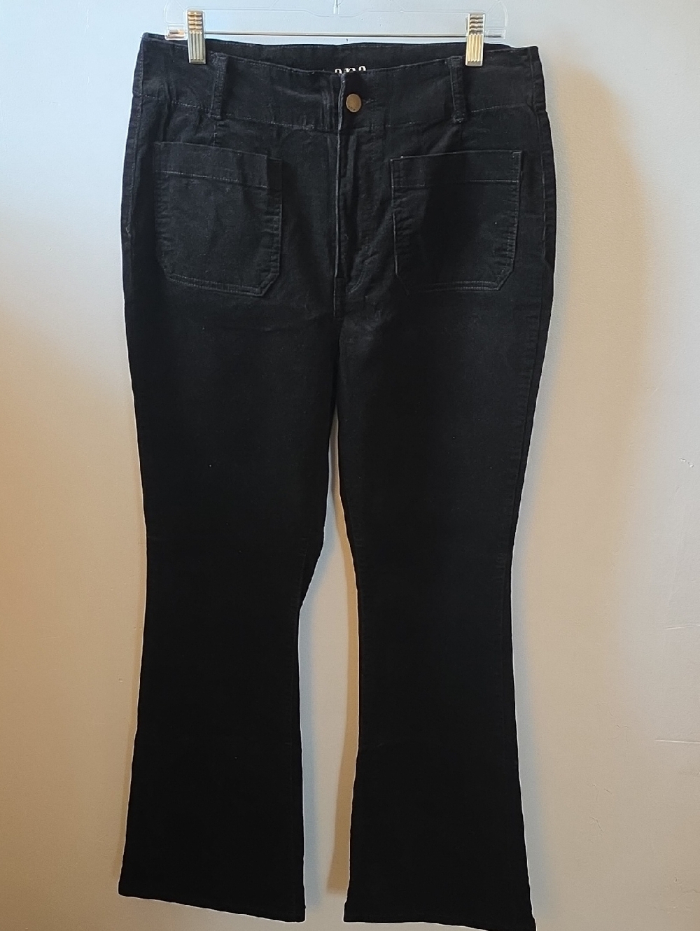 Black Front-Pocket Flare Courderoy Jeans
